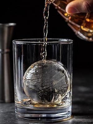 CHEAPERZONE Ice Cube Tray, Large & Round Sphere Ice Mould Made of Silicone Ice Ball Makers Reusable Whiskey, Cocktails, Drinks & Wine 1 Pcs Multicolor